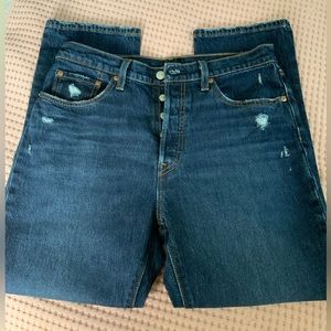 LEVI’s Women’s Straight Leg Jeans